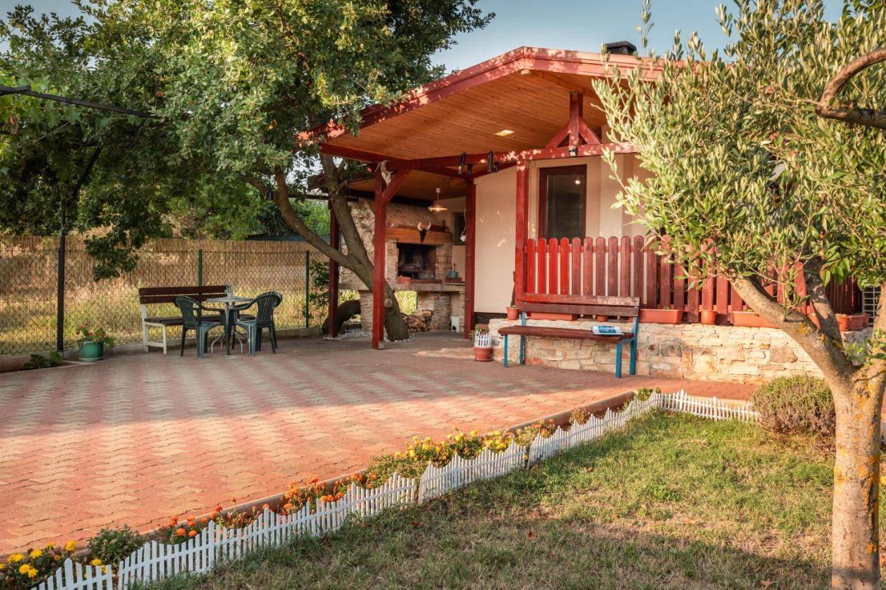Funny House Βίλα Πούλα Εξωτερικό φωτογραφία